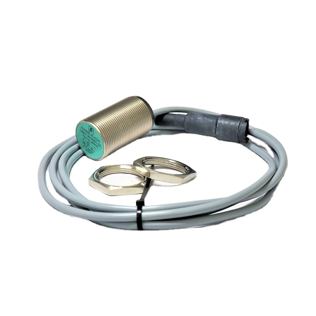 A37725.0100 (1) PEPPERL+FUCHS NBB10-30GM50-E2 A240600000055 Proximity Switch