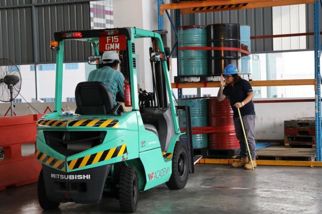 Mitsubishi Forklift Motor: Unlocking Precision And Power For Wooden Craftsmanship Mobility!